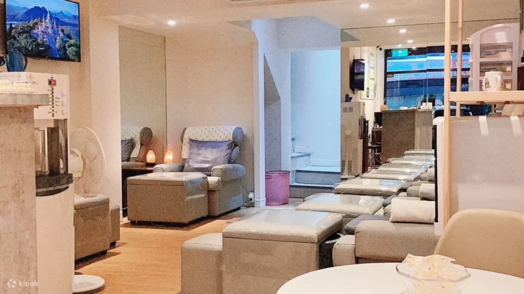 Home massage Dubai